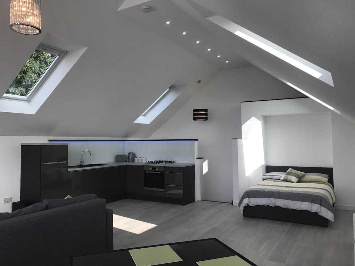 The Wee Glasshouse - Stunning Views Of Dalgety Bay Saint Davids  Exterior photo